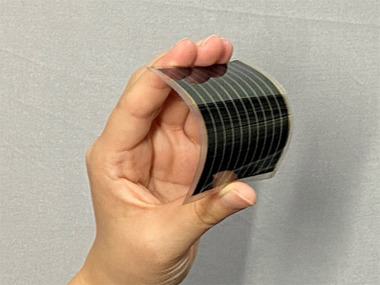 ペロブスカイト太陽電池（PSCs） 