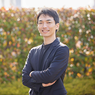 鶴田氏